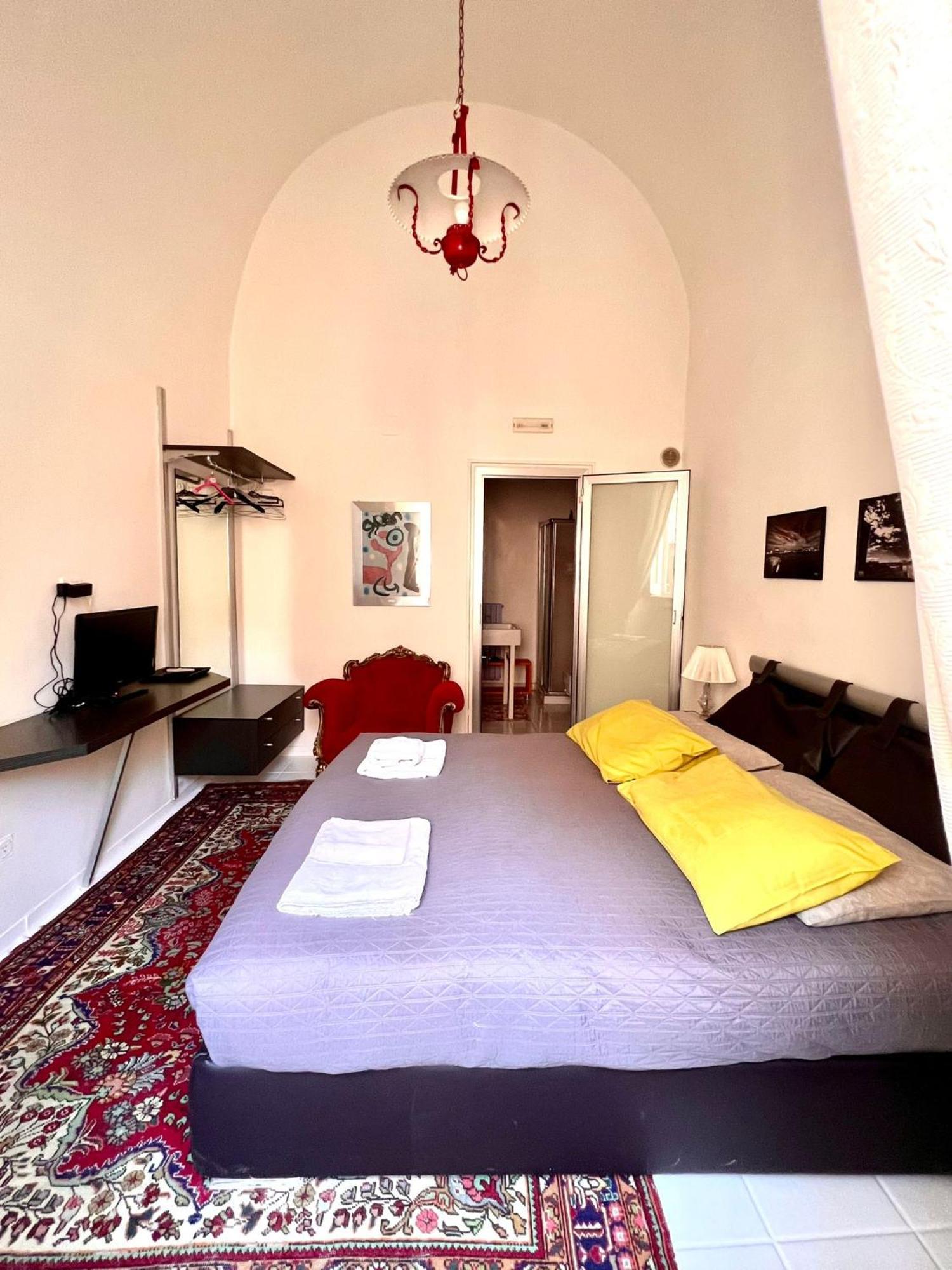 Saint Patrick Guest House Barletta Exterior photo